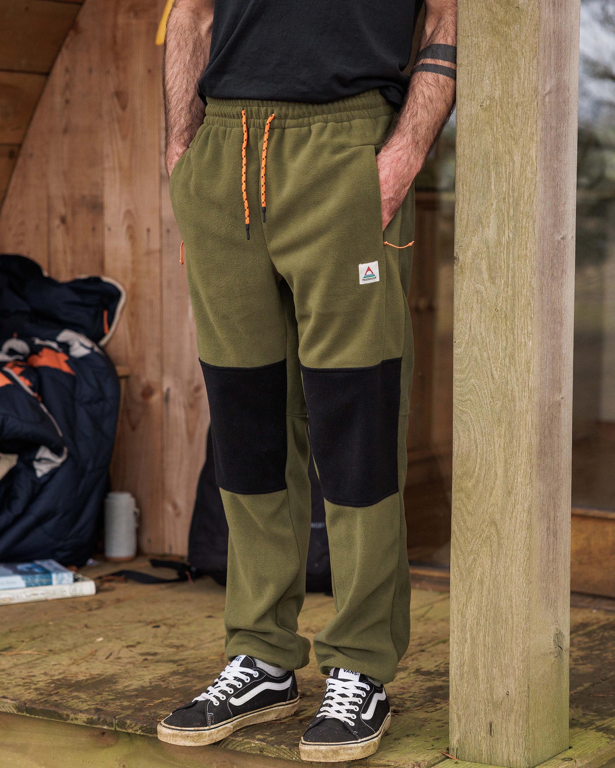 Set Off Recycled Polar Fleece Jogger True Black Khaki Passenger