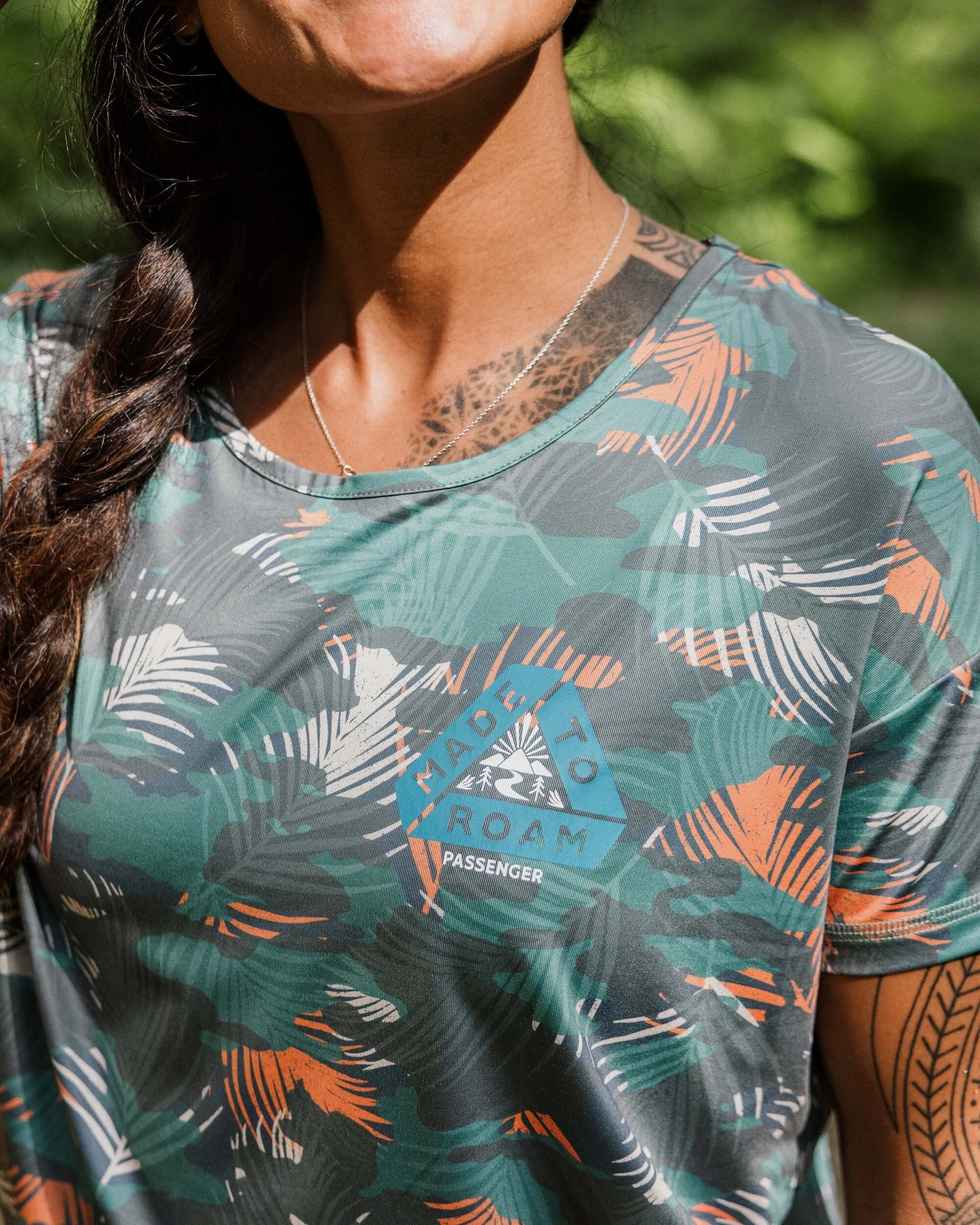 Chakra Tie Back Active Recycled T-Shirt - Palm Camo Deep Sea