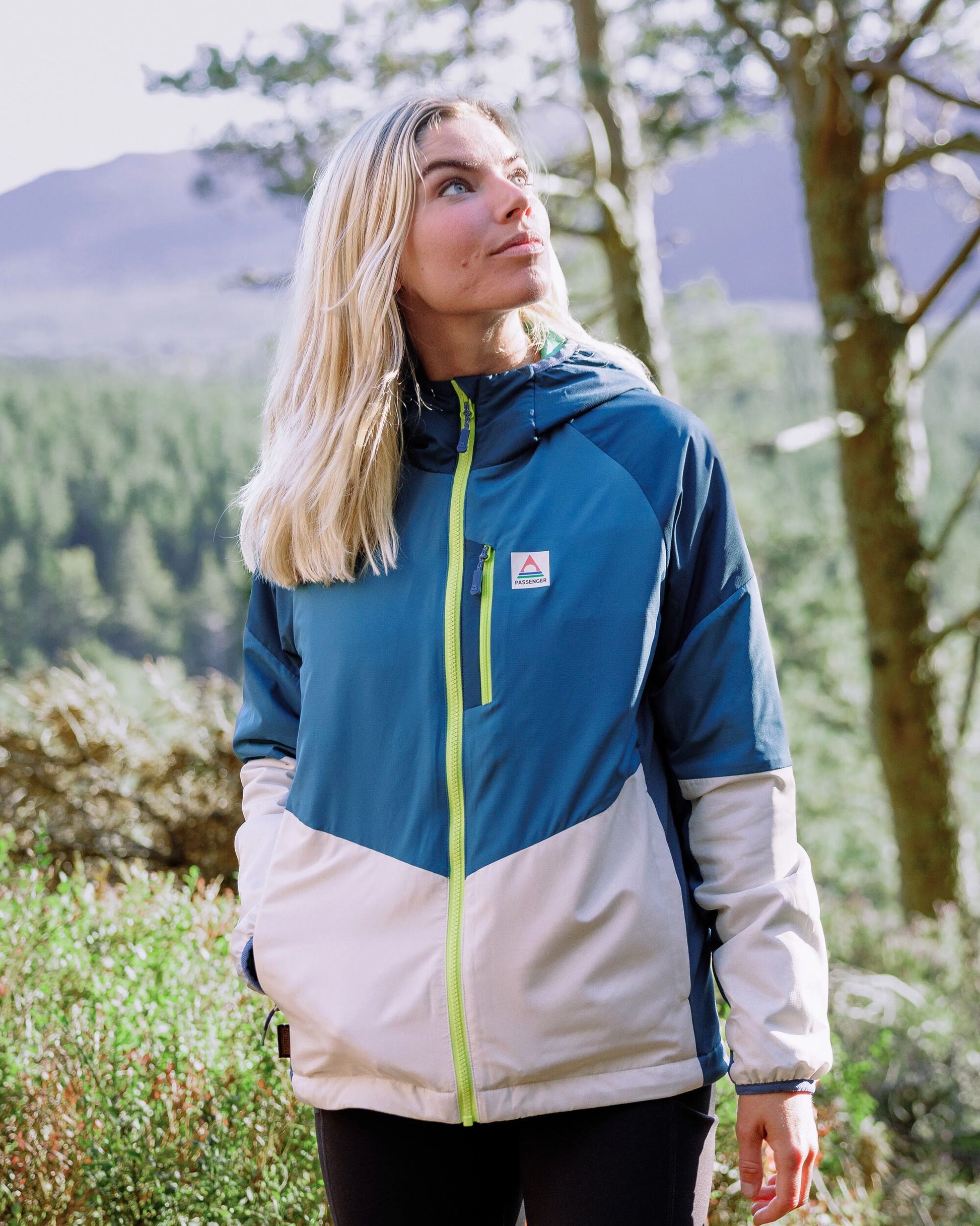 Shasta Lightweight Women's Recycled Thermore® Insulated Jacket - Tidal Blue/Blue Steel/Birch